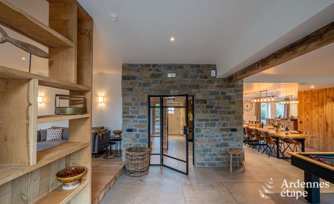 Grande maison de vacances pour 15 personnes � Hotton, Ardenne, avec 6 chambres et salles de bains, chemin�e, billard et terrasse avec brasero