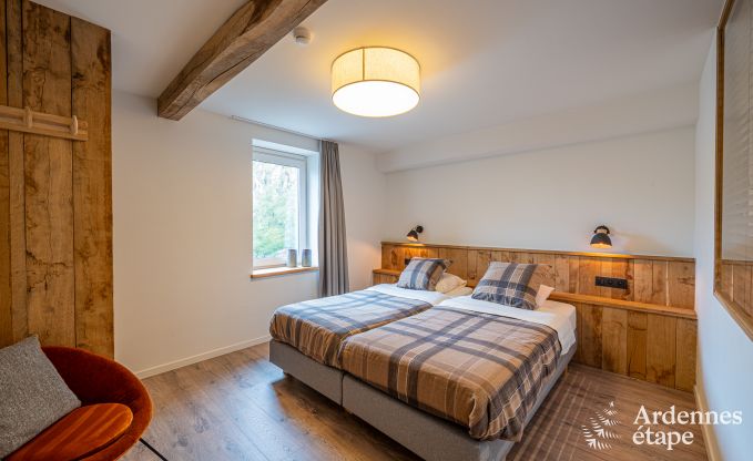 Grande maison de vacances pour 15 personnes � Hotton, Ardenne, avec 6 chambres et salles de bains, chemin�e, billard et terrasse avec brasero