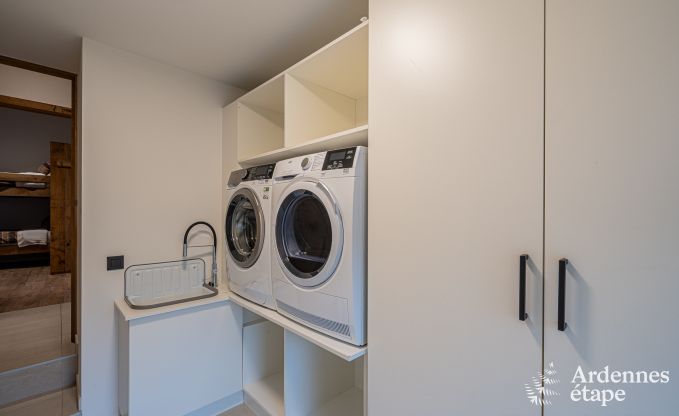 Grande maison de vacances pour 15 personnes � Hotton, Ardenne, avec 6 chambres et salles de bains, chemin�e, billard et terrasse avec brasero