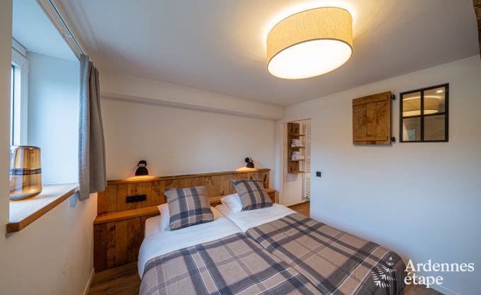 Grande maison de vacances pour 15 personnes � Hotton, Ardenne, avec 6 chambres et salles de bains, chemin�e, billard et terrasse avec brasero