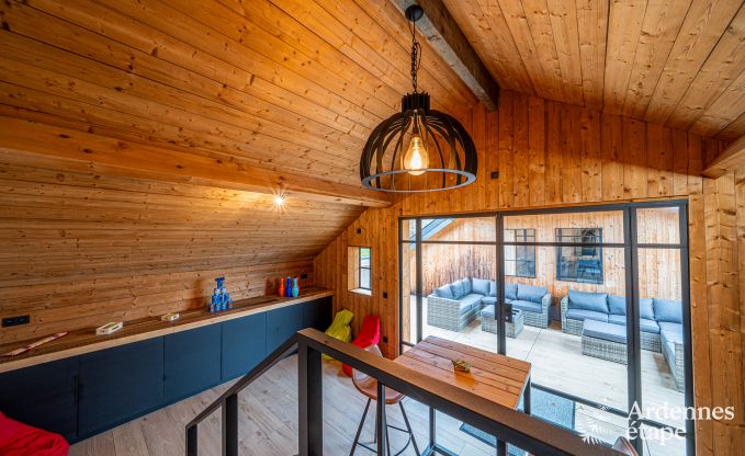 Grande maison de vacances pour 15 personnes � Hotton, Ardenne, avec 6 chambres et salles de bains, chemin�e, billard et terrasse avec brasero