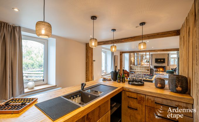 Grande maison de vacances pour 15 personnes � Hotton, Ardenne, avec 6 chambres et salles de bains, chemin�e, billard et terrasse avec brasero