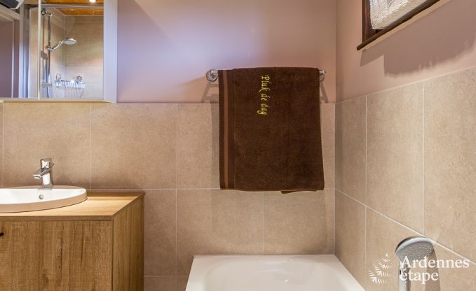 Chalet � Houffalize pour 4/6 personnes en Ardenne