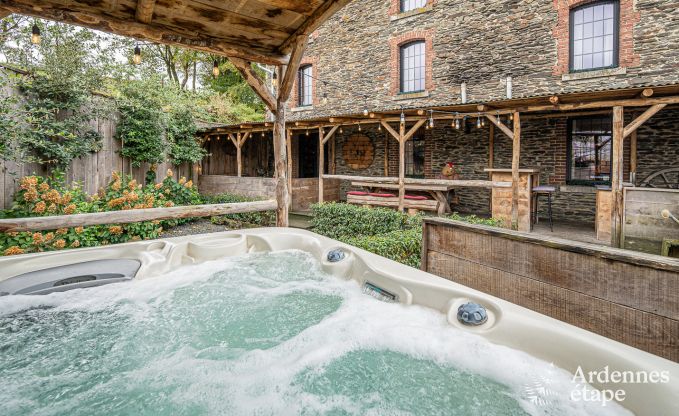 Maison de vacances unique pour 6 personnes � Houffalize, en Ardenne, dans une ambiance de No�l toute l'ann�e !