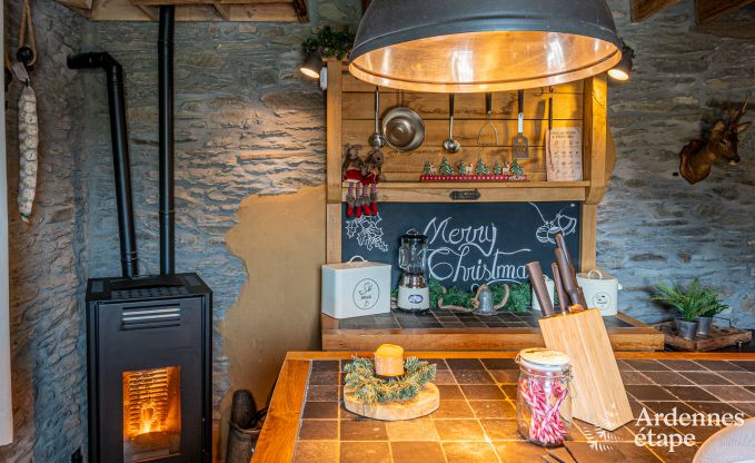 Maison de vacances unique pour 6 personnes � Houffalize, en Ardenne, dans une ambiance de No�l toute l'ann�e !