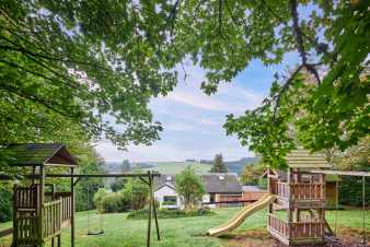 Gîte 3 étoiles avec superbe vue pour 9 personnes à louer à Houffalize