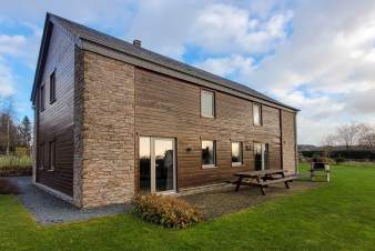Luxueuse maison de vacances avec wellness à Houffalize