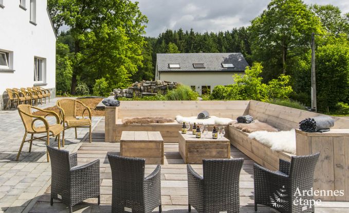 Luxueuse villa avec piscine extérieure pour 14 personnes à Houffalize en Ardenne