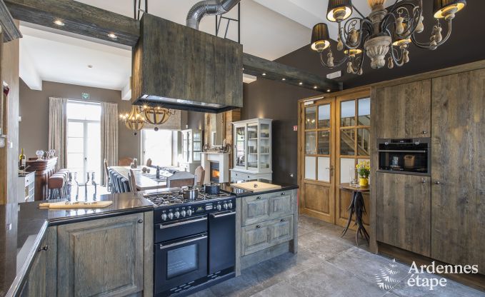 Villa de Luxe  Houffalize pour 18 personnes en Ardenne