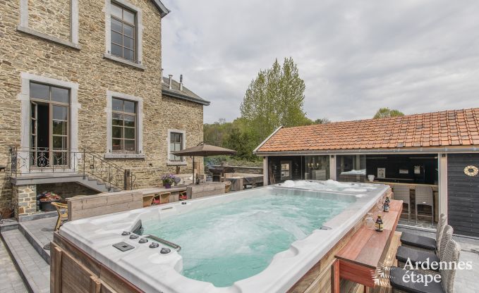 Villa de Luxe  Houffalize pour 18 personnes en Ardenne