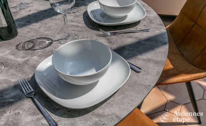 Villa de luxe au cur de Houffalize : maison de vacances pour 24 personnes avec sauna, jacuzzi et salle de jeux en Ardenne