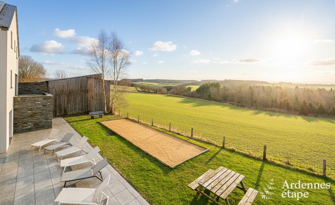 villa de luxe � Houffalize : h�bergement pour 18 personnes avec piscine, sauna et jardin priv� en Ardenne