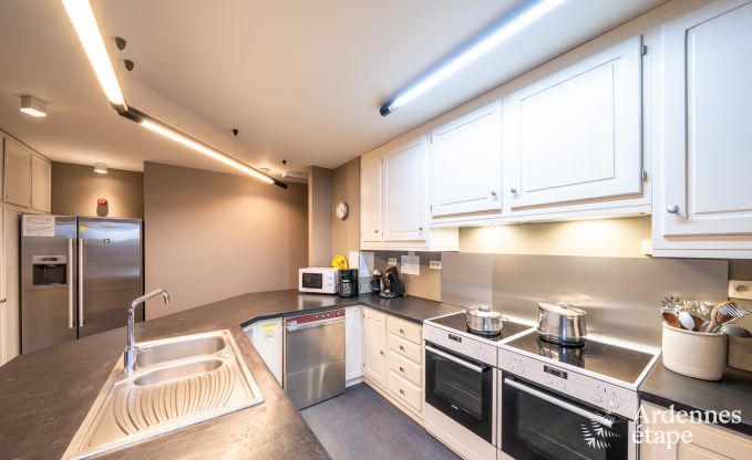 Villa de luxe � Houffalize : h�bergement pour 22 personnes avec piscine, sauna et jardin en Ardenne