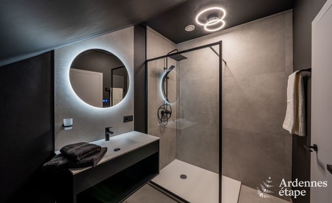 Villa de luxe � Houffalize : h�bergement pour 22 personnes avec piscine, sauna et jardin en Ardenne