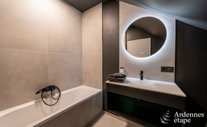 Villa de luxe � Houffalize : h�bergement pour 22 personnes avec piscine, sauna et jardin en Ardenne