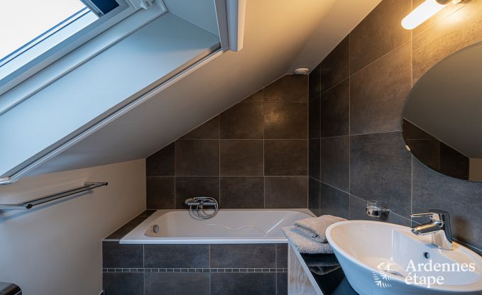 Villa de luxe � Houffalize : h�bergement pour 22 personnes avec piscine, sauna et jardin en Ardenne
