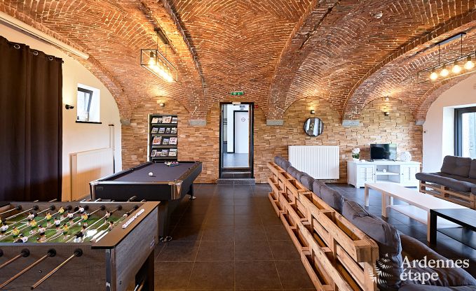 Maison de vacances � Houyet pour 30 personnes en Ardenne