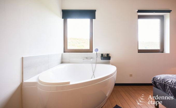 Maison de vacances � Houyet pour 30 personnes en Ardenne