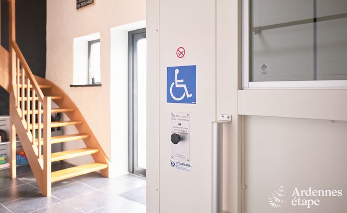 Maison de vacances � Houyet pour 30 personnes en Ardenne