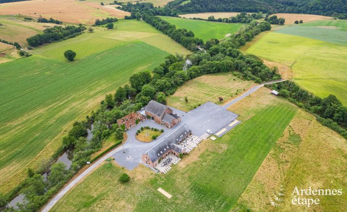 Maison de vacances � Houyet pour 30 personnes en Ardenne