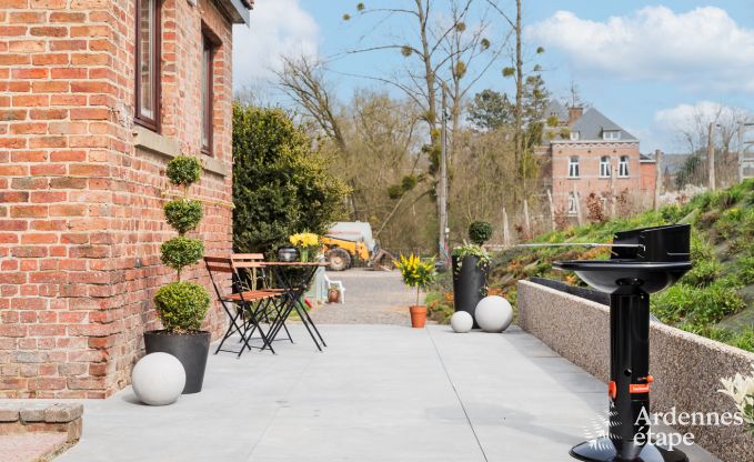 Maison de vacances confortable � c�t� de la ferme � Houyet, Ardenne