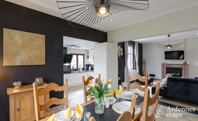 Maison de vacances confortable  ct de la ferme  Houyet, Ardenne