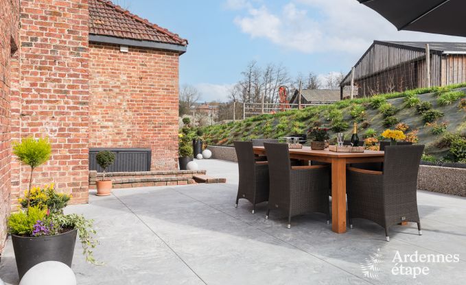 Maison de vacances confortable  ct de la ferme  Houyet, Ardenne