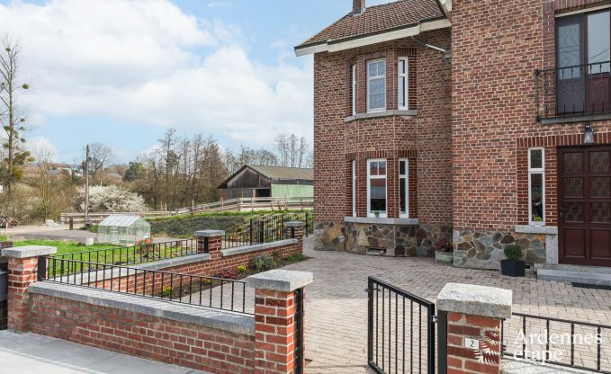 Maison de vacances confortable  ct de la ferme  Houyet, Ardenne