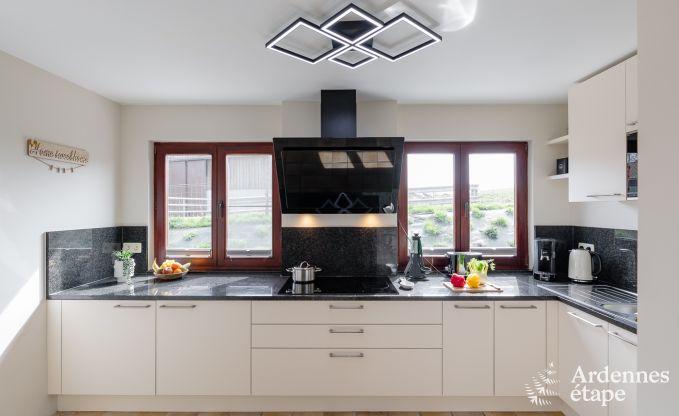 Maison de vacances confortable  ct de la ferme  Houyet, Ardenne