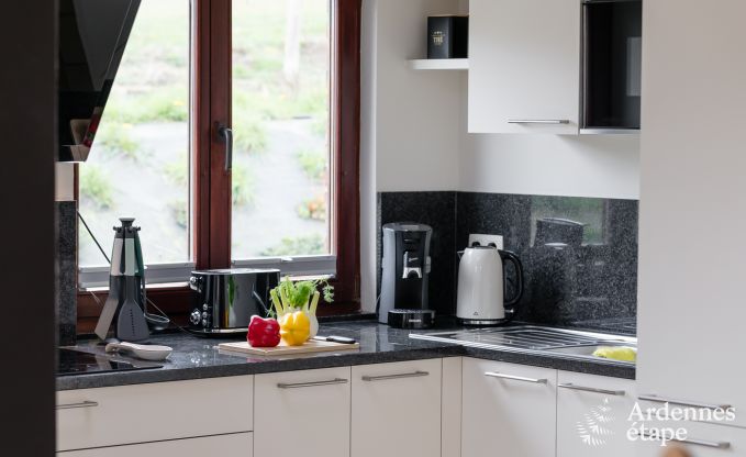 Maison de vacances confortable  ct de la ferme  Houyet, Ardenne