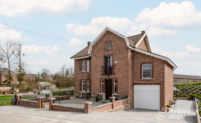 Maison de vacances confortable  ct de la ferme  Houyet, Ardenne