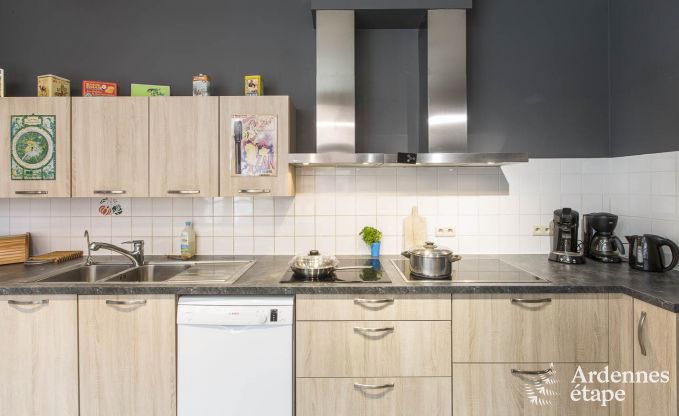 Maison de vacances � Huy pour 17 personnes en Ardenne