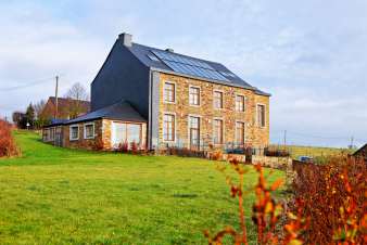 Luxueuse maison de vacances avec sauna pour 21 personnes à Huy en Ardenne