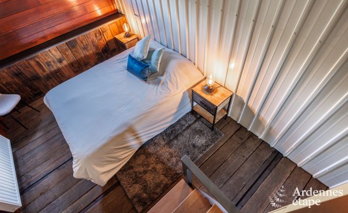 G�te insolite � Ittre pour 8 personnes en Ardenne