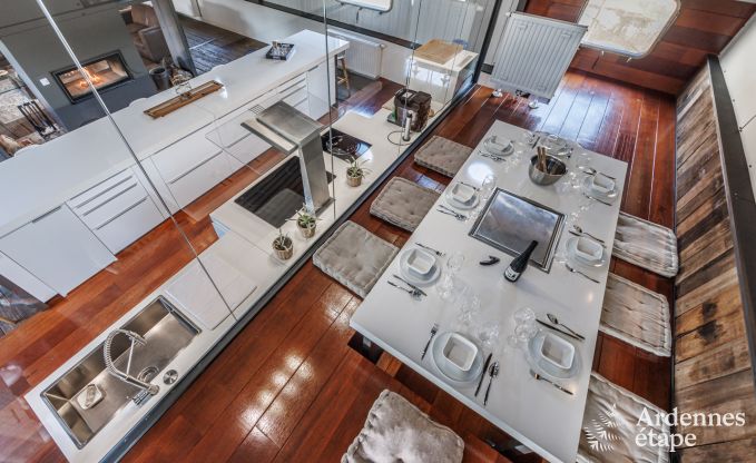 G�te insolite � Ittre pour 8 personnes en Ardenne