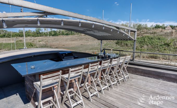 G�te insolite � Ittre pour 8 personnes en Ardenne