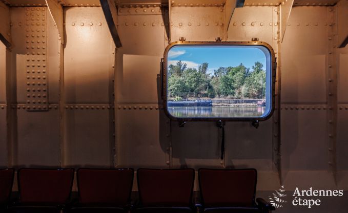 G�te insolite � Ittre pour 8 personnes en Ardenne