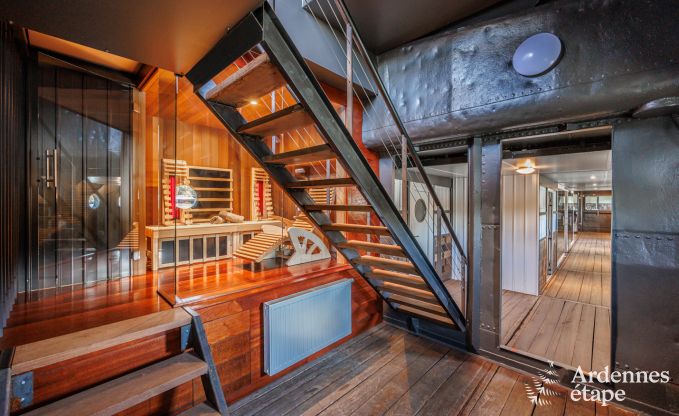 G�te insolite � Ittre pour 8 personnes en Ardenne