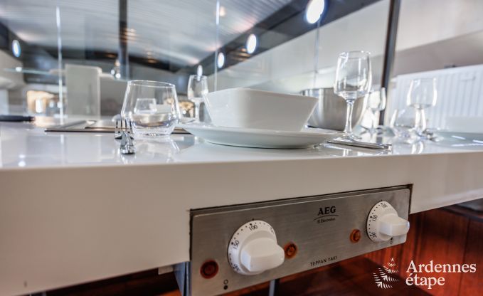 G�te insolite � Ittre pour 8 personnes en Ardenne