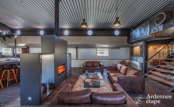 G�te insolite � Ittre pour 8 personnes en Ardenne