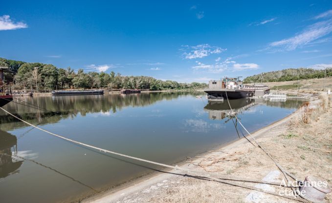 G�te insolite � Ittre pour 8 personnes en Ardenne