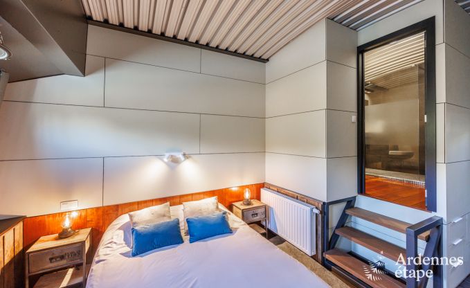 G�te insolite � Ittre pour 8 personnes en Ardenne