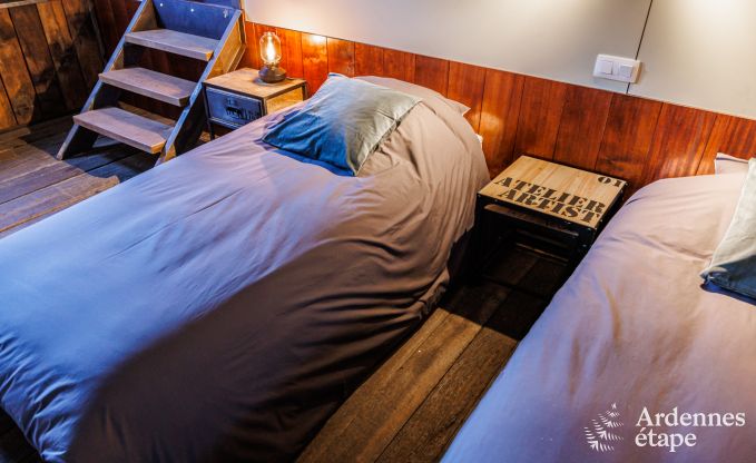 G�te insolite � Ittre pour 8 personnes en Ardenne