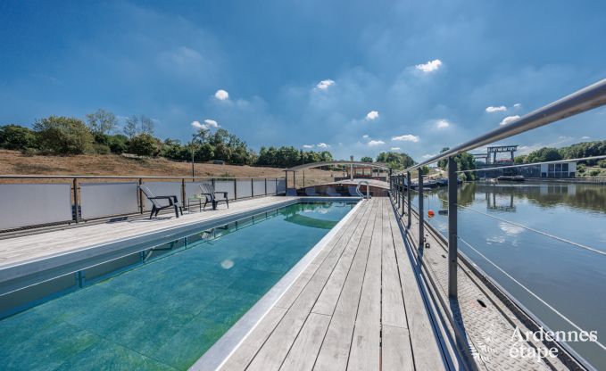 G�te insolite � Ittre pour 8 personnes en Ardenne