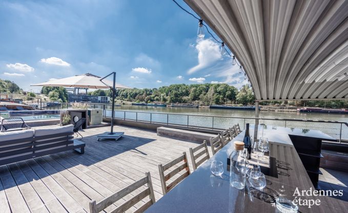 G�te insolite � Ittre pour 8 personnes en Ardenne