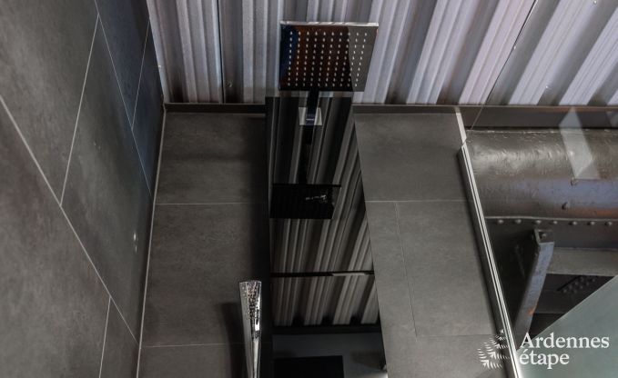 G�te insolite � Ittre pour 8 personnes en Ardenne