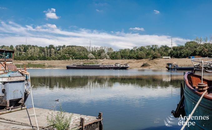 G�te insolite � Ittre pour 8 personnes en Ardenne