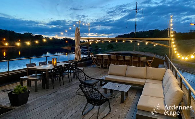 G�te insolite � Ittre pour 8 personnes en Ardenne