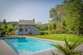 Charmante maison de vacances pour 3 à Jambes sur la Meuse avec piscine et jardin