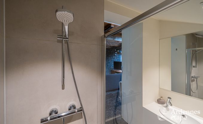 Maison de vacances confortable � Jambes pour 3 avec piscine